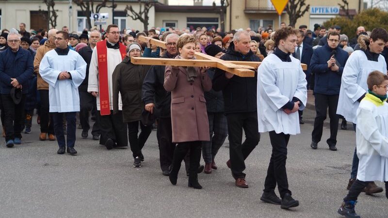 Duchowe przygotowania do Wielkanocy w parafii pw. św. Michała Archanioła w Russocicach