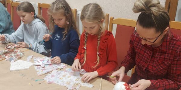 Świąteczne dzieła sztuki, czyli warsztaty w Gminnym Ośrodku Kultury