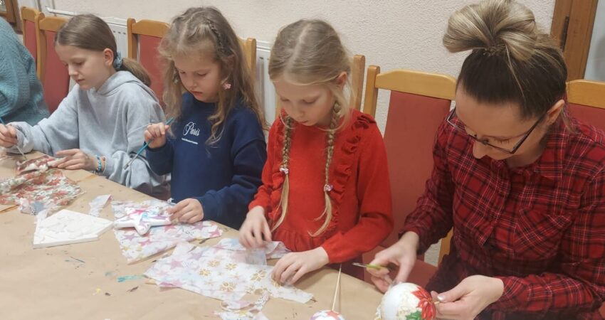 Świąteczne dzieła sztuki, czyli warsztaty w Gminnym Ośrodku Kultury 