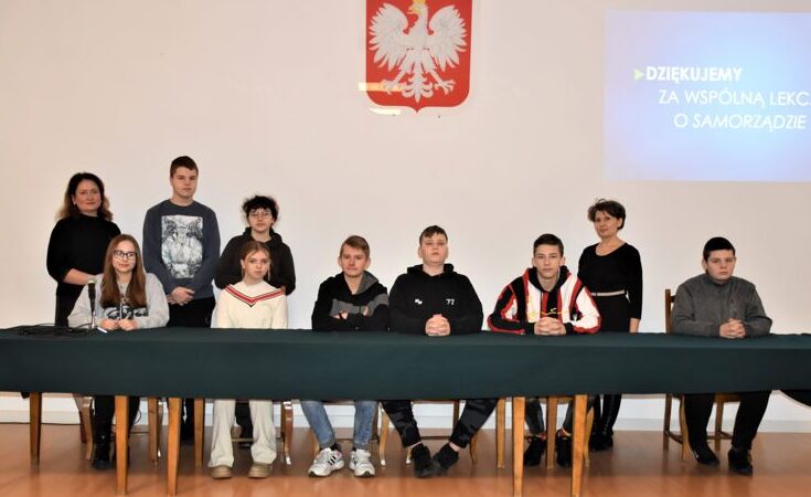 Lekcja wiedzy o społeczeństwie po raz kolejny