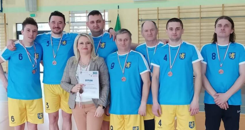 Samorządowcy z Gminy Władysławów z medalem Mistrzostw Powiatu Tureckiego