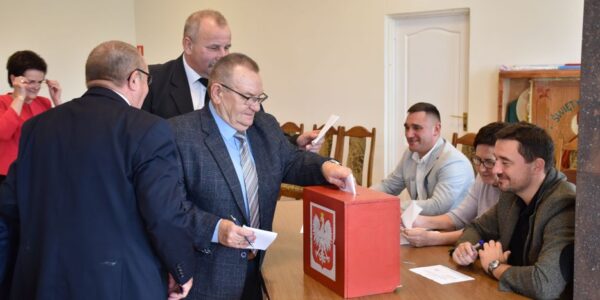 Wybory ławników i decyzje w sprawie podatków. LIII Sesja Rady Gminy Władysławów