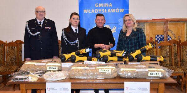 Nowe wyposażenie dla strażaków z Ochotniczej Straży Pożarnej z Międzylesia
