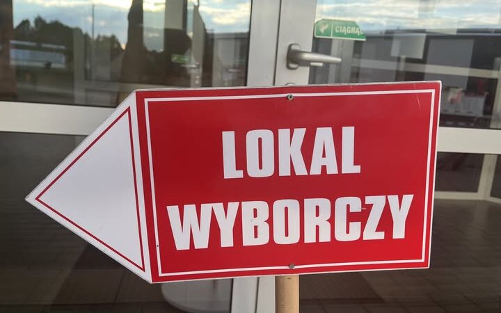 Gmina Władysławów: Lider frekwencji i obywatelskiego zaangażowania